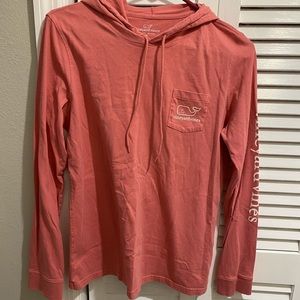 Vineyard vines pullover with hoodie